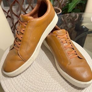 GRANDPRO LUXE SLIP-ON SNEAKERS